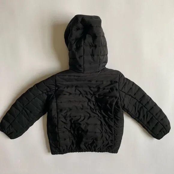 Boys lightweight black puffer coat size 4T - Picture 2 of 3